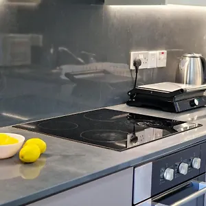 airbnsea-centre-apts.hotelsatayianapa.com/